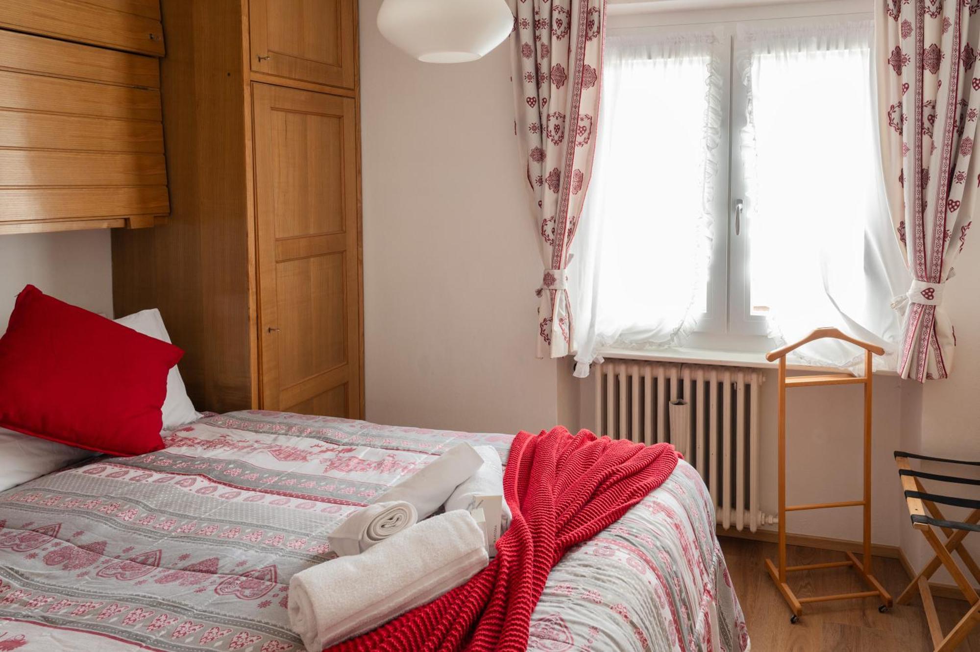 Cortina-House Apartment Cortina d'Ampezzo Exterior photo